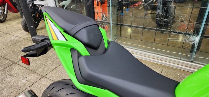 2025 Kawasaki 2025 Kawasaki 636CC Ninja ZX-6R ZX636JSFAN GREEN