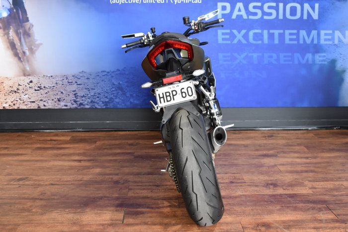 2023 Ducati STREETFIGHTER V2 Green