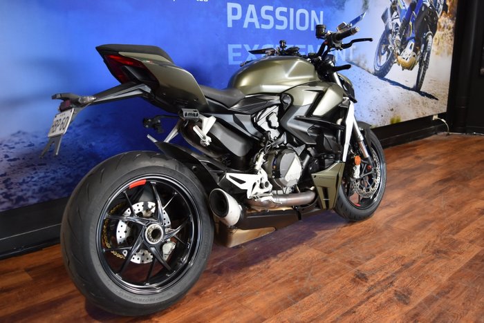 2023 Ducati STREETFIGHTER V2 Green