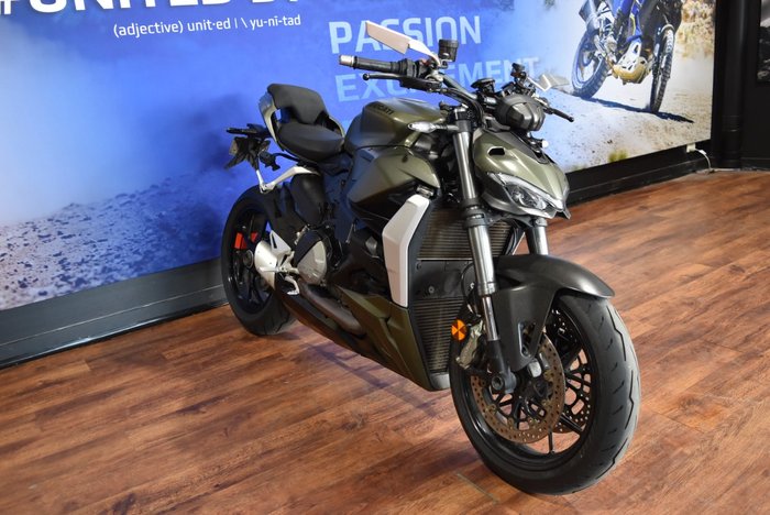 2023 Ducati STREETFIGHTER V2 Green