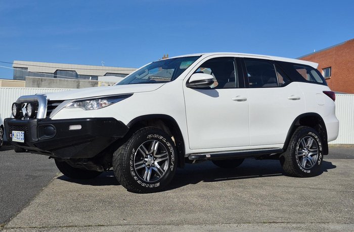 2020 Toyota Fortuner GX GUN156R 4X4 Dual Range Glacier White