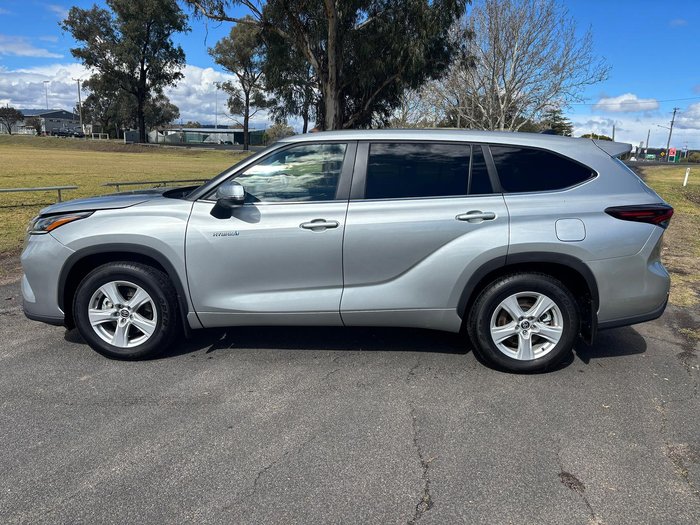 2024 Toyota Kluger GX