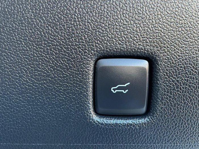 2023 Ford Escape ST-Line ZH MY23.25 Solar Silver