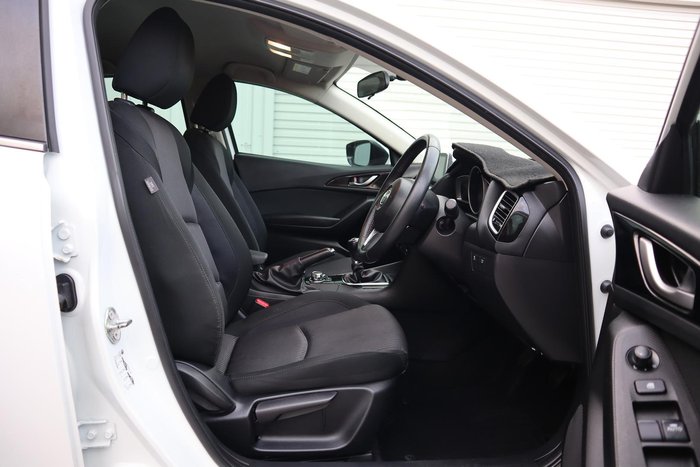 2015 Mazda 3 Maxx