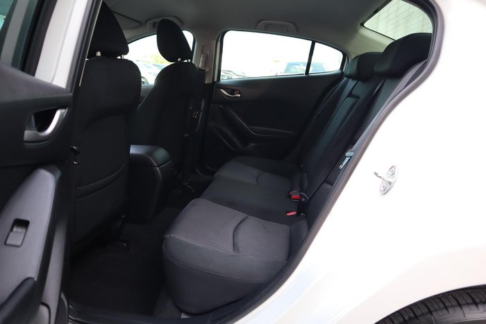 2015 Mazda 3 Maxx