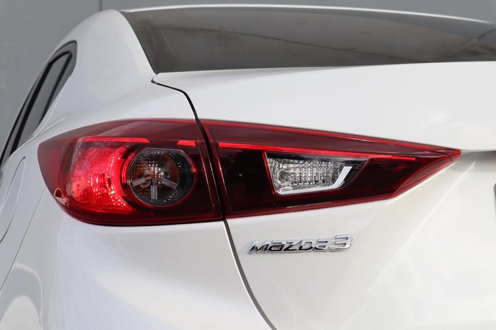 2015 Mazda 3 Maxx
