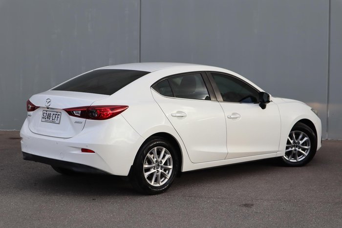 2015 Mazda 3 Maxx