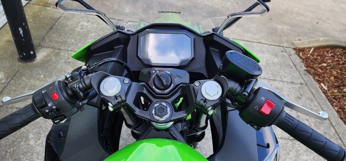 2025 Kawasaki NINJA 500 SE (LAMS) GREEN