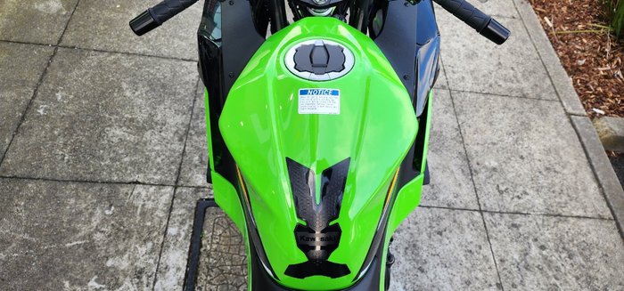 2025 Kawasaki NINJA 500 SE (LAMS) GREEN