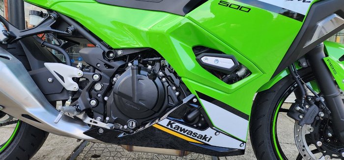 2025 Kawasaki NINJA 500 SE (LAMS) GREEN
