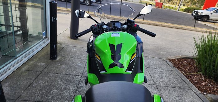 2025 Kawasaki NINJA 500 SE (LAMS) GREEN
