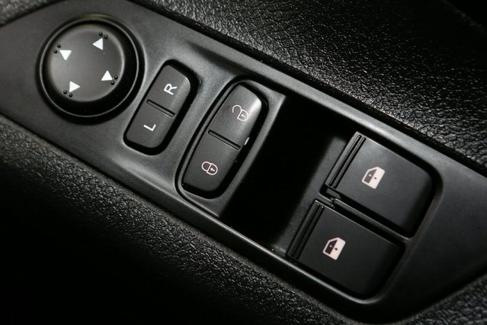 2021 LDV G10 +
