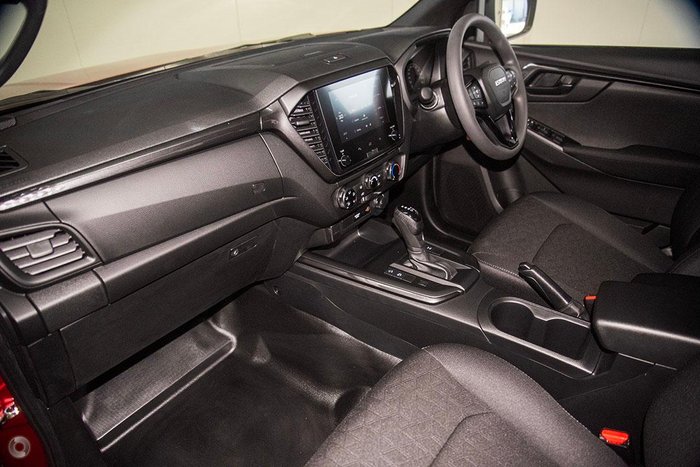 2025 Isuzu D-MAX X-RIDER MY24 4X4 Dual Range Magnetic Red