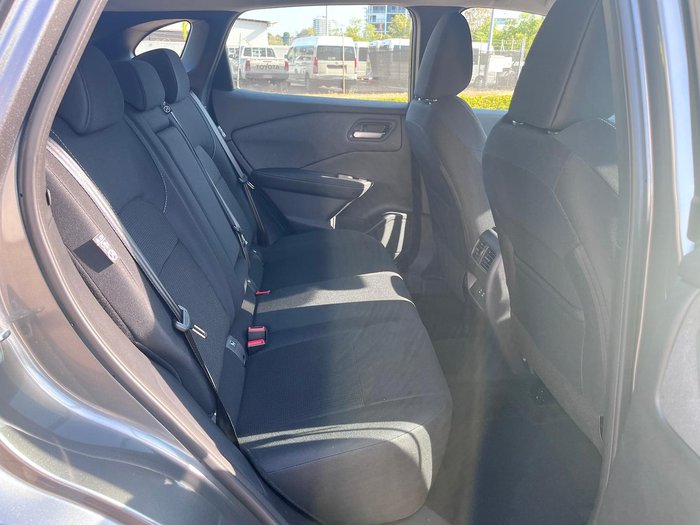 2025 Nissan QASHQAI ST-L