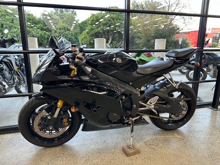 2008 Yamaha YZF-R6 BLACK