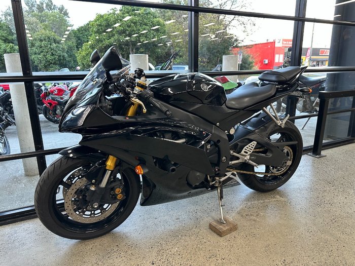2008 Yamaha YZF-R6 BLACK