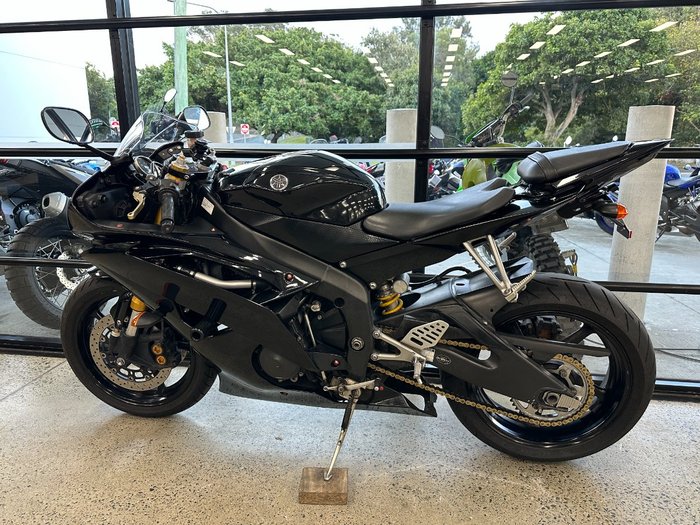 2008 Yamaha YZF-R6 BLACK