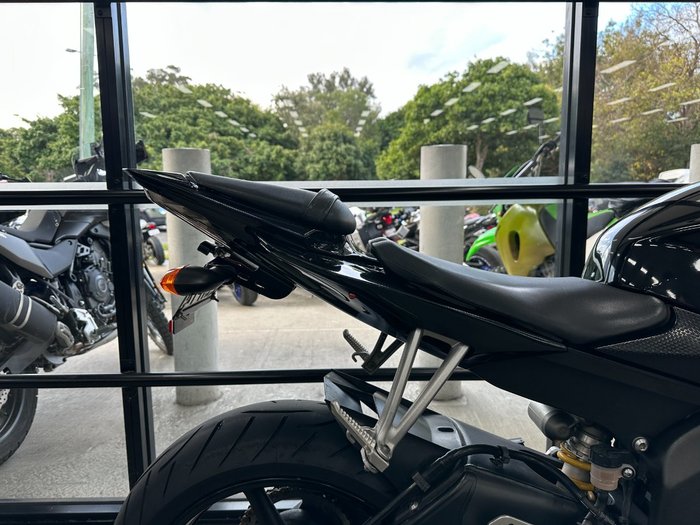 2008 Yamaha YZF-R6 BLACK
