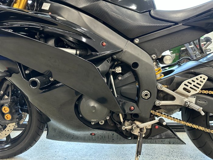 2008 Yamaha YZF-R6 BLACK