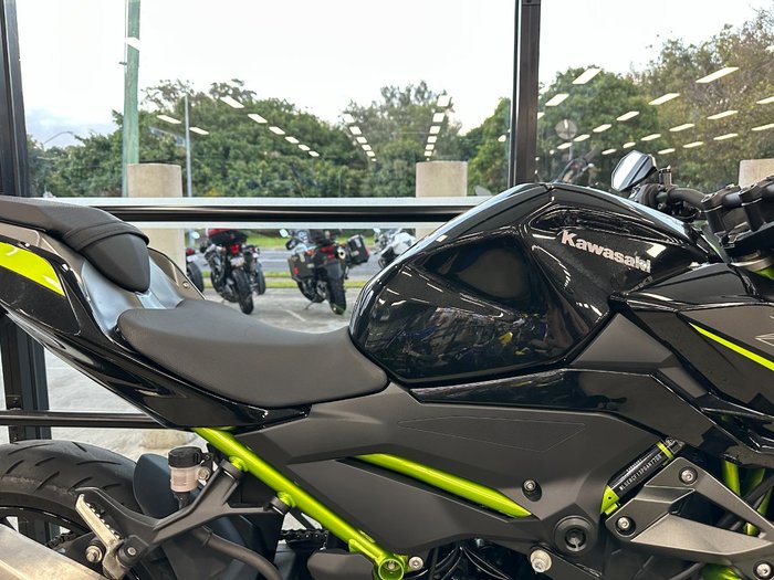 2023 Kawasaki Z400 BLACK