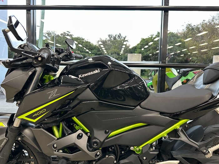 2023 Kawasaki Z400 BLACK