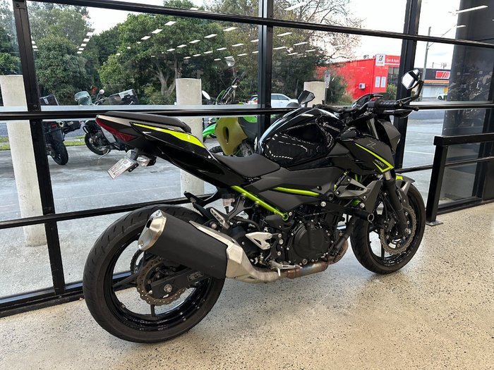 2023 Kawasaki Z400 BLACK