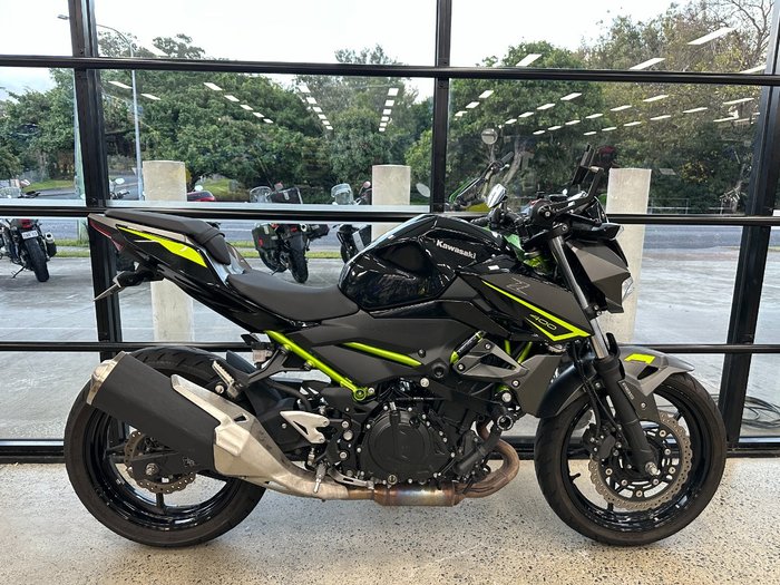 2023 Kawasaki Z400 BLACK