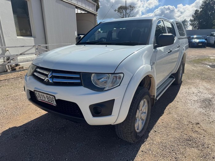 2014 Mitsubishi Triton GLX MN MY15 4X4 Dual Range White