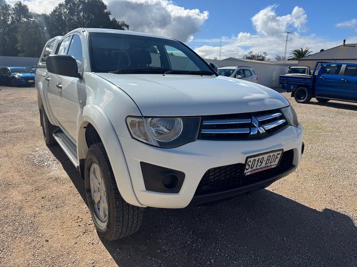 2014 Mitsubishi Triton GLX MN MY15 4X4 Dual Range White