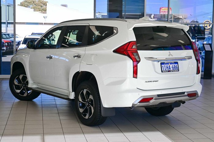 2024 Mitsubishi Pajero Sport GLS