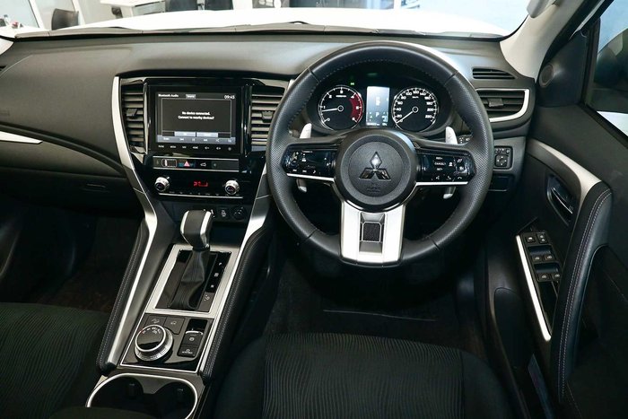 2024 Mitsubishi Pajero Sport GLS