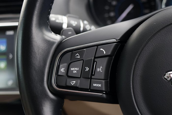 2016 Jaguar XE 20t Prestige