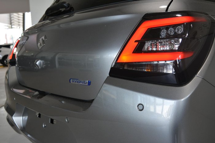 2025 Suzuki Swift Hybrid Plus