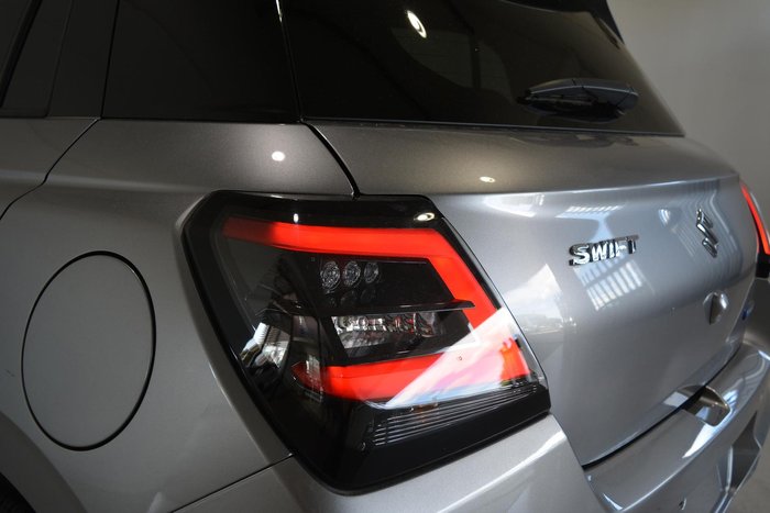 2025 Suzuki Swift Hybrid Plus