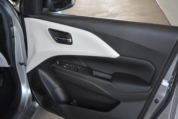 2025 Suzuki Swift Hybrid Plus