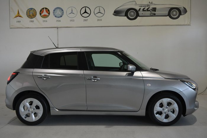 2025 Suzuki Swift Hybrid Plus