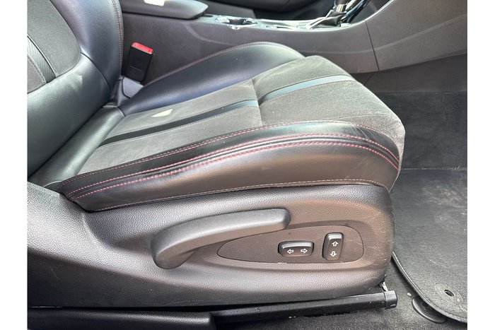 2016 Holden Commodore SV6 Black