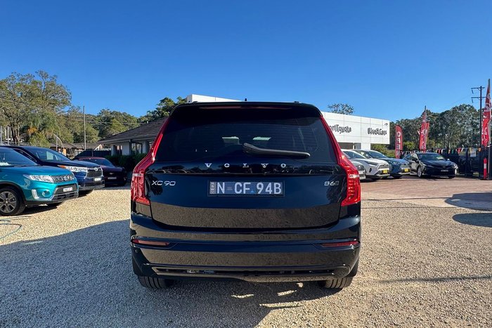 2022 Volvo XC90 Ultimate B6 Dark