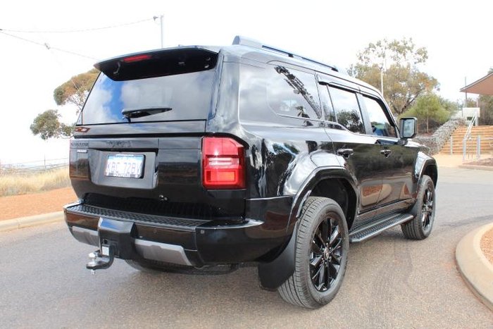 2025 Toyota Landcruiser Prado VX