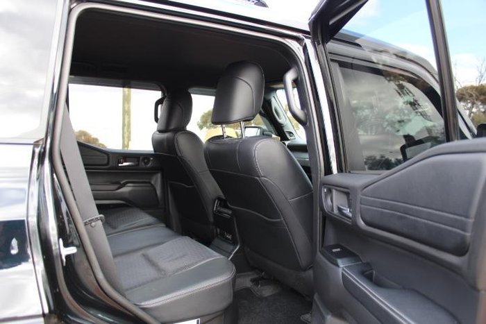 2025 Toyota Landcruiser Prado VX