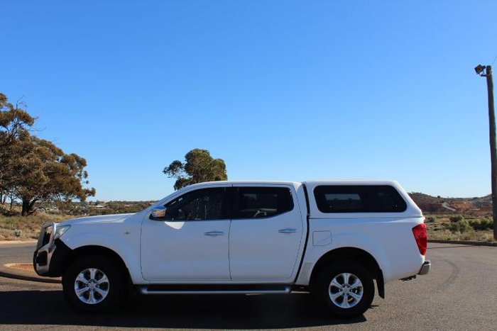 2015 Nissan Navara ST