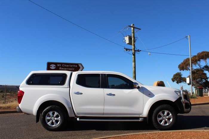 2015 Nissan Navara ST