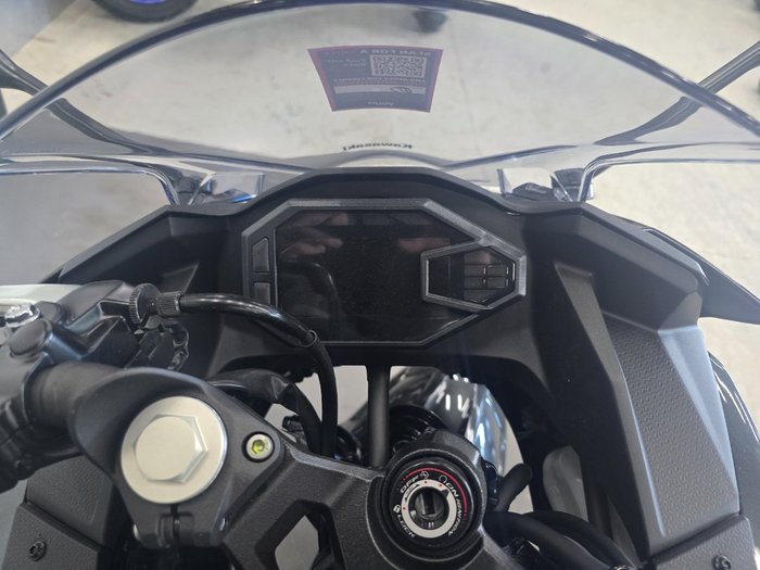 2025 Kawasaki NINJA 500 GREY