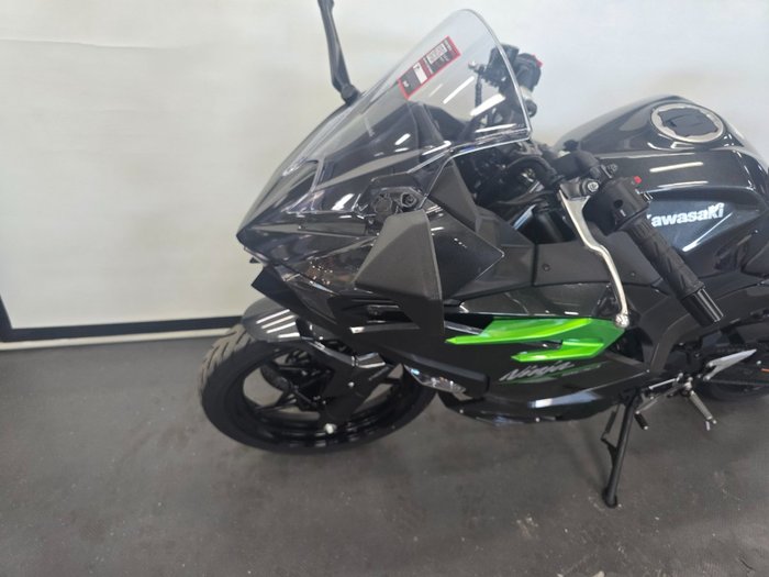 2025 Kawasaki NINJA 500 GREY