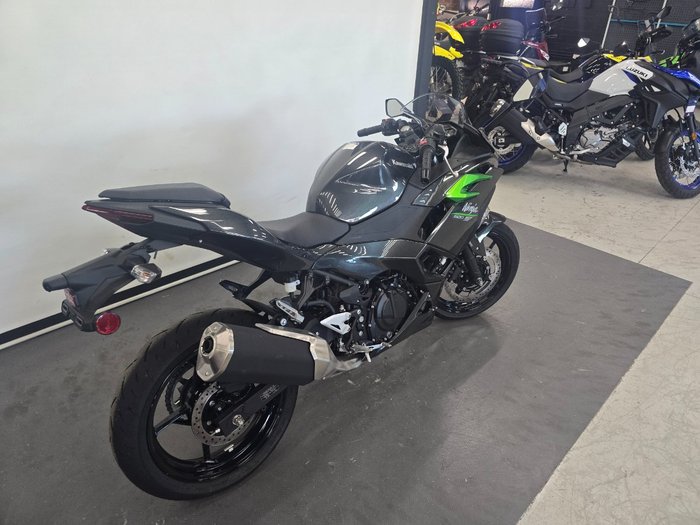 2025 Kawasaki NINJA 500 GREY
