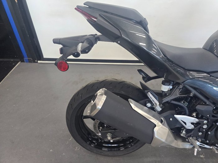 2025 Kawasaki NINJA 500 GREY