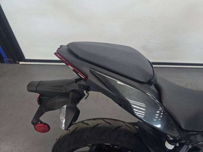 2025 Kawasaki NINJA 500 GREY
