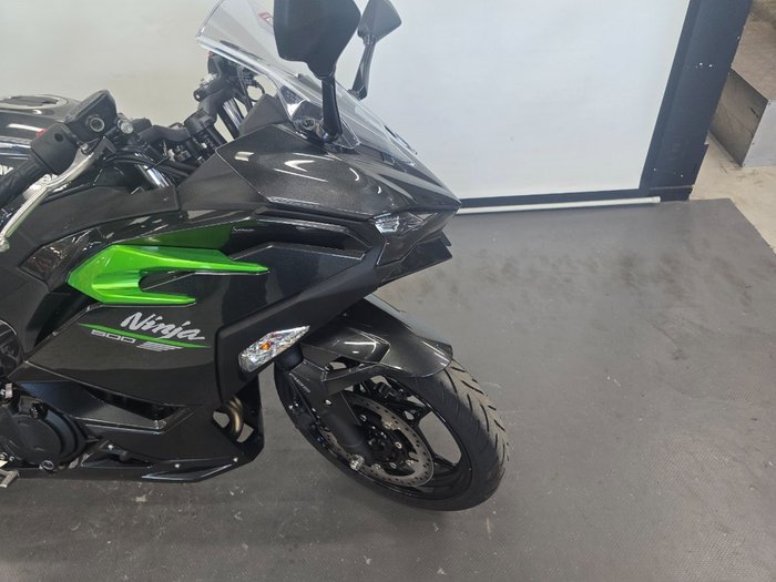 2025 Kawasaki NINJA 500 GREY