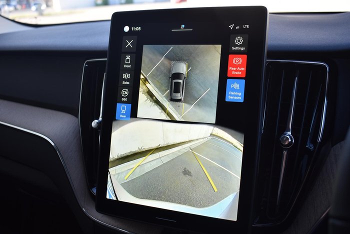 2025 Volvo XC60 Plus B5 Bright