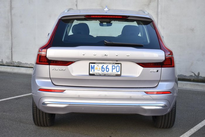 2025 Volvo XC60 Plus B5 Bright